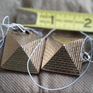 TALISMAN GUILD 1976 gold pyramid pendants, numbered, secret compartment